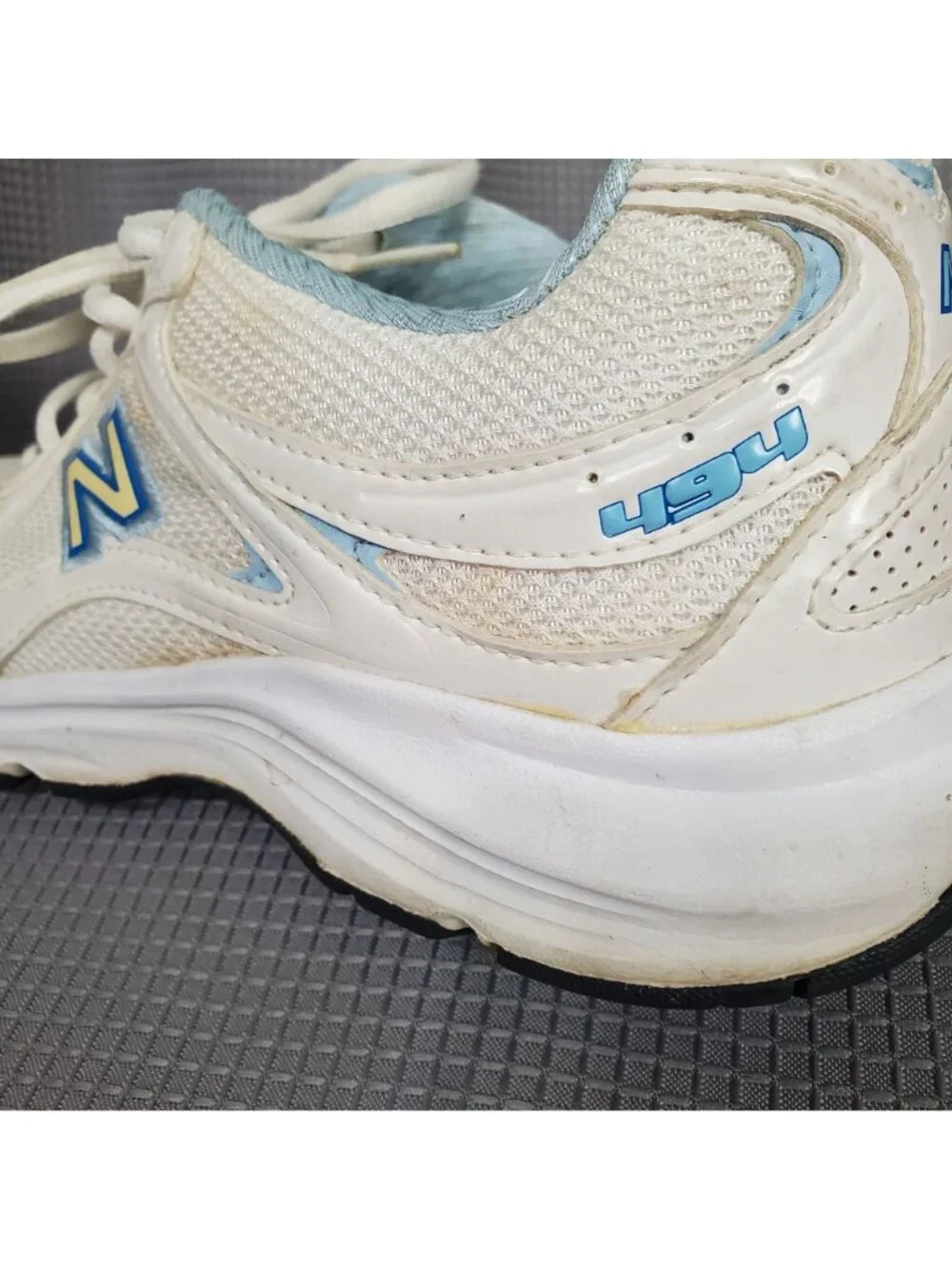 New Balance Womens 494 Size 8.5 Walking Shoes White Blue Comfort Lightweight - Picture 7 of 10